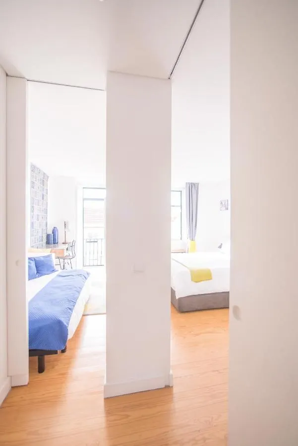 Charming, Sun-Drenched Apartment In Estrela Лиссабон